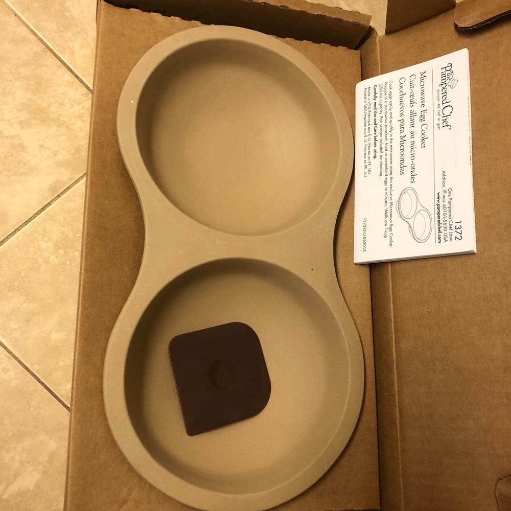 Pampered Chef egg cooker
